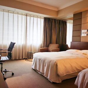 Executive Twin RoomCity View